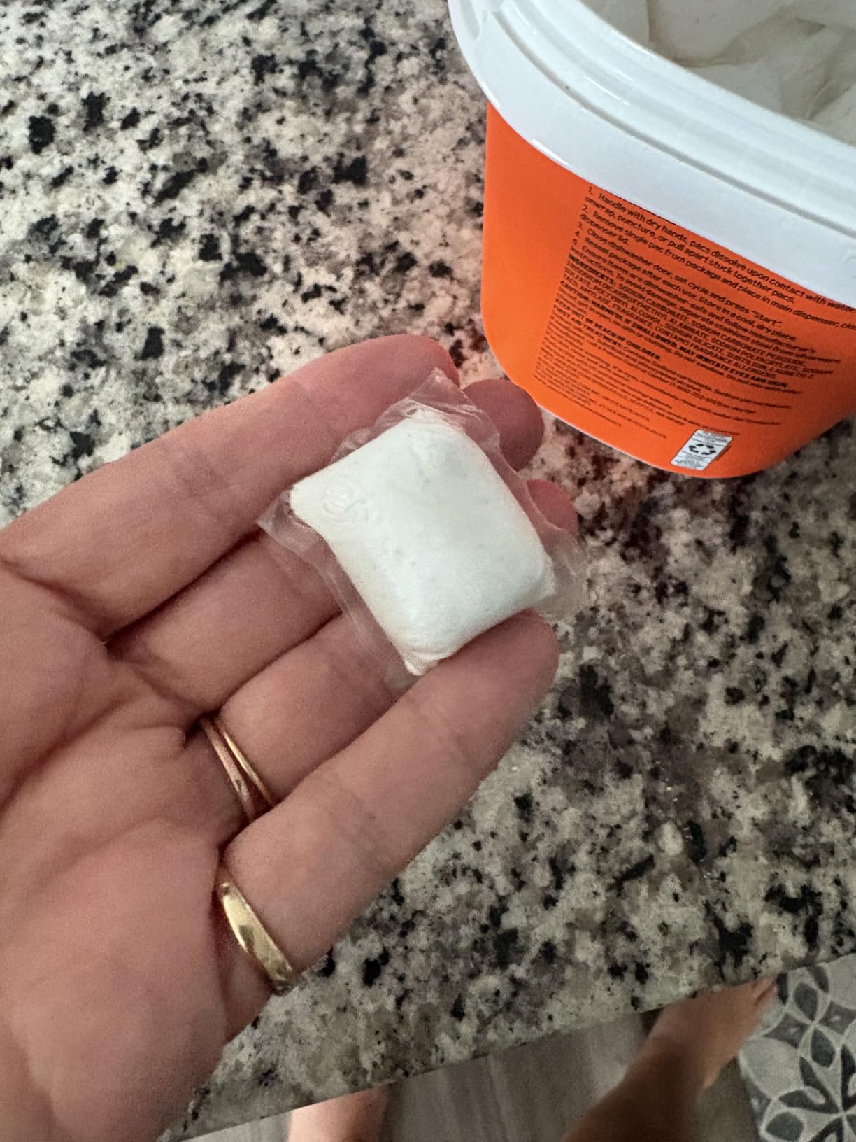 Amazon Basics Dishwasher Detergent Pacs, Fresh Scent, 78 Count customer photo 2