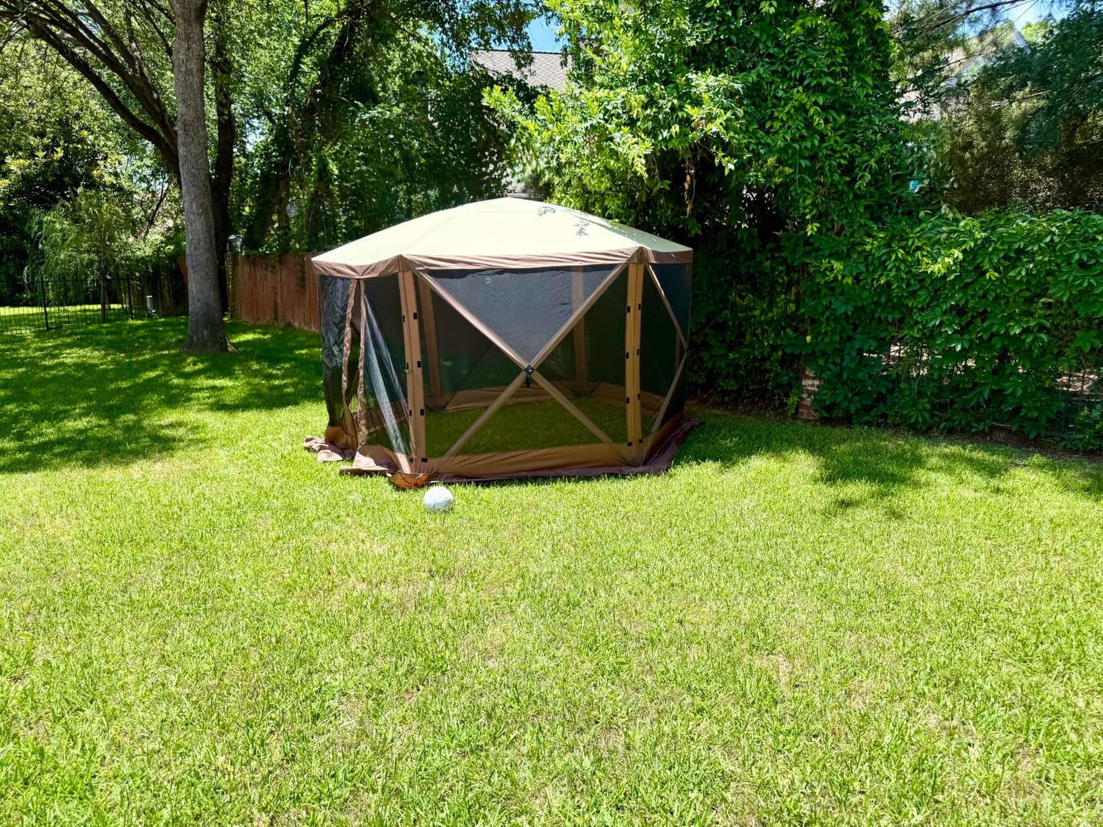 Aoxun 12x12FT Pop Up Canopy Tent, 6-Sided Pop-up Gazebo Screen Tent with Mesh Windows, Outdoor Canopy Shelter Tent with Carrying Bag, Large Shade Tents for Camping, Backyard, Patio, Lawn, Brown customer photo 1
