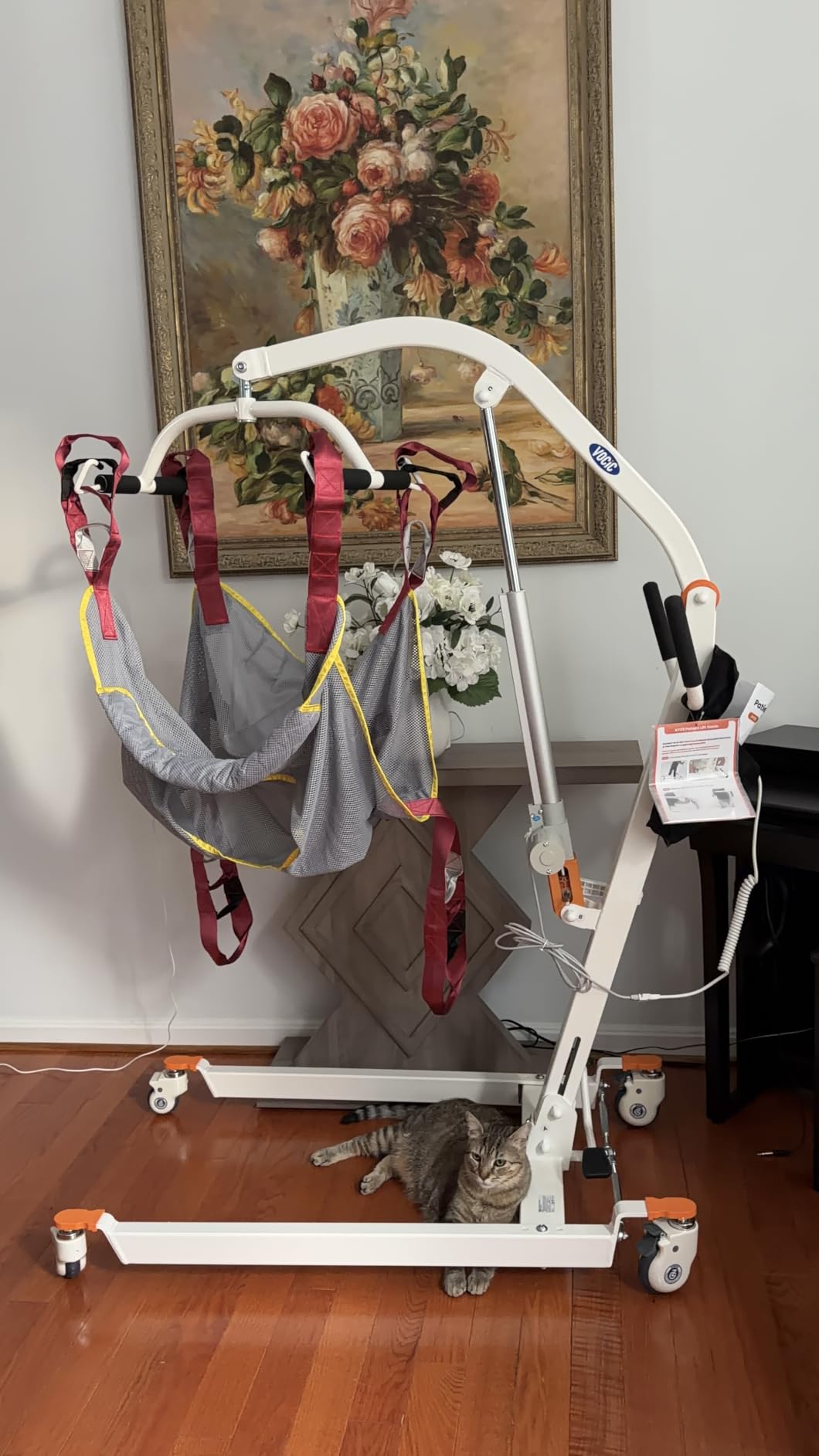 VOCIC Electric Patient Lift for Home, Floor-to-Bed Transfer Aid Lift Chair for Elderly, Foldable Patient Lift with Wireless Lithium Handset, Manual Emergency, 330lbs Capacity, Includes Sling, AY05 customer photo 2