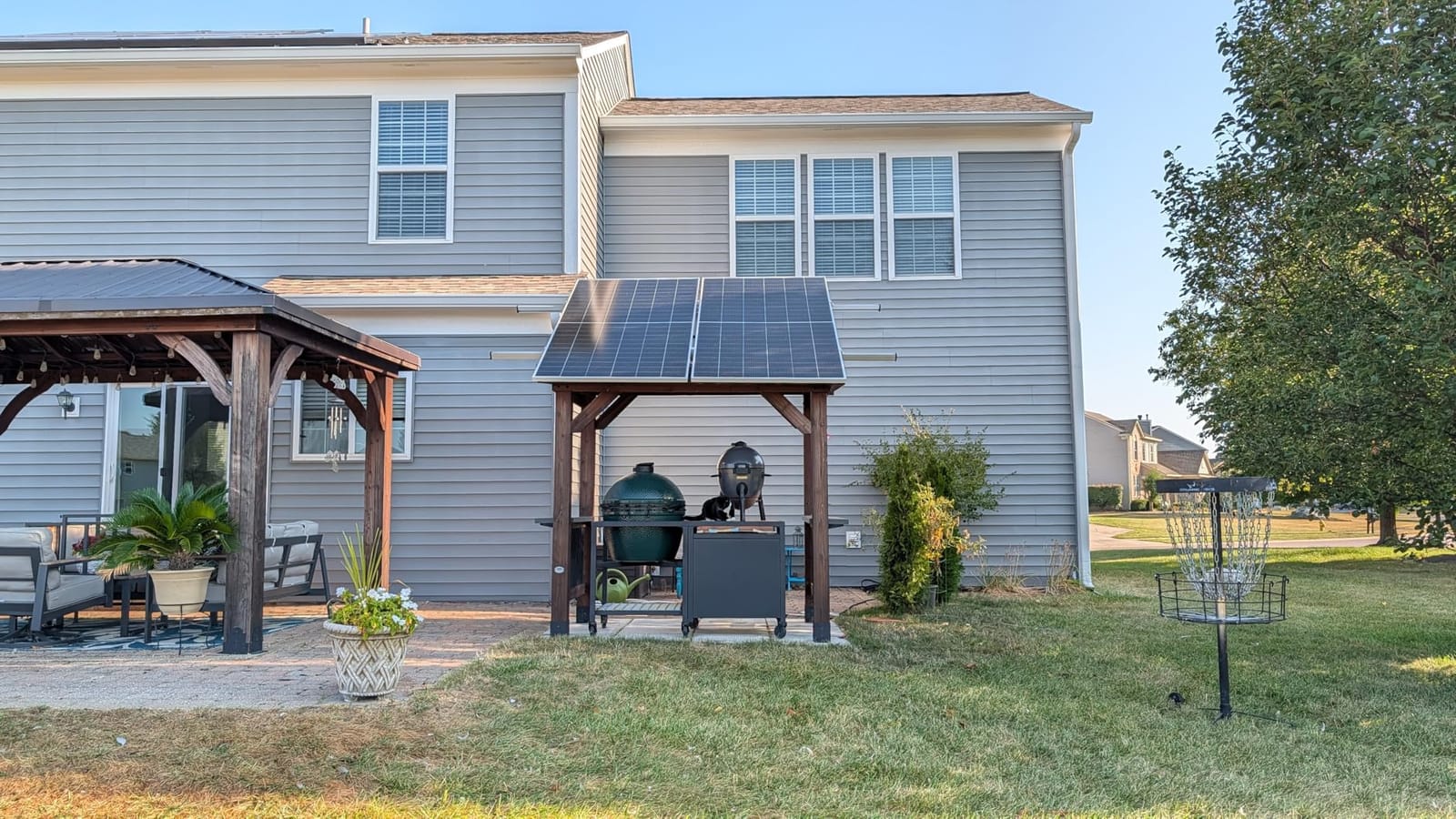 Renogy Bifacial Solar Panel 5900W N-Type 16BB, 25% High Efficiency | Double-Sided Design, 10PCS 590 Watt Solar Panels for RV Marine Rooftop Home Boat Farm Shed Camper Off-Grid Systems, IP68 customer photo 2