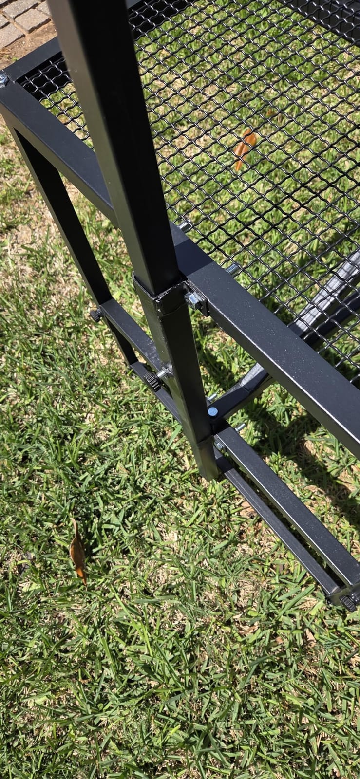 Goat Milking Stand for Trimming Hooves, 47x23