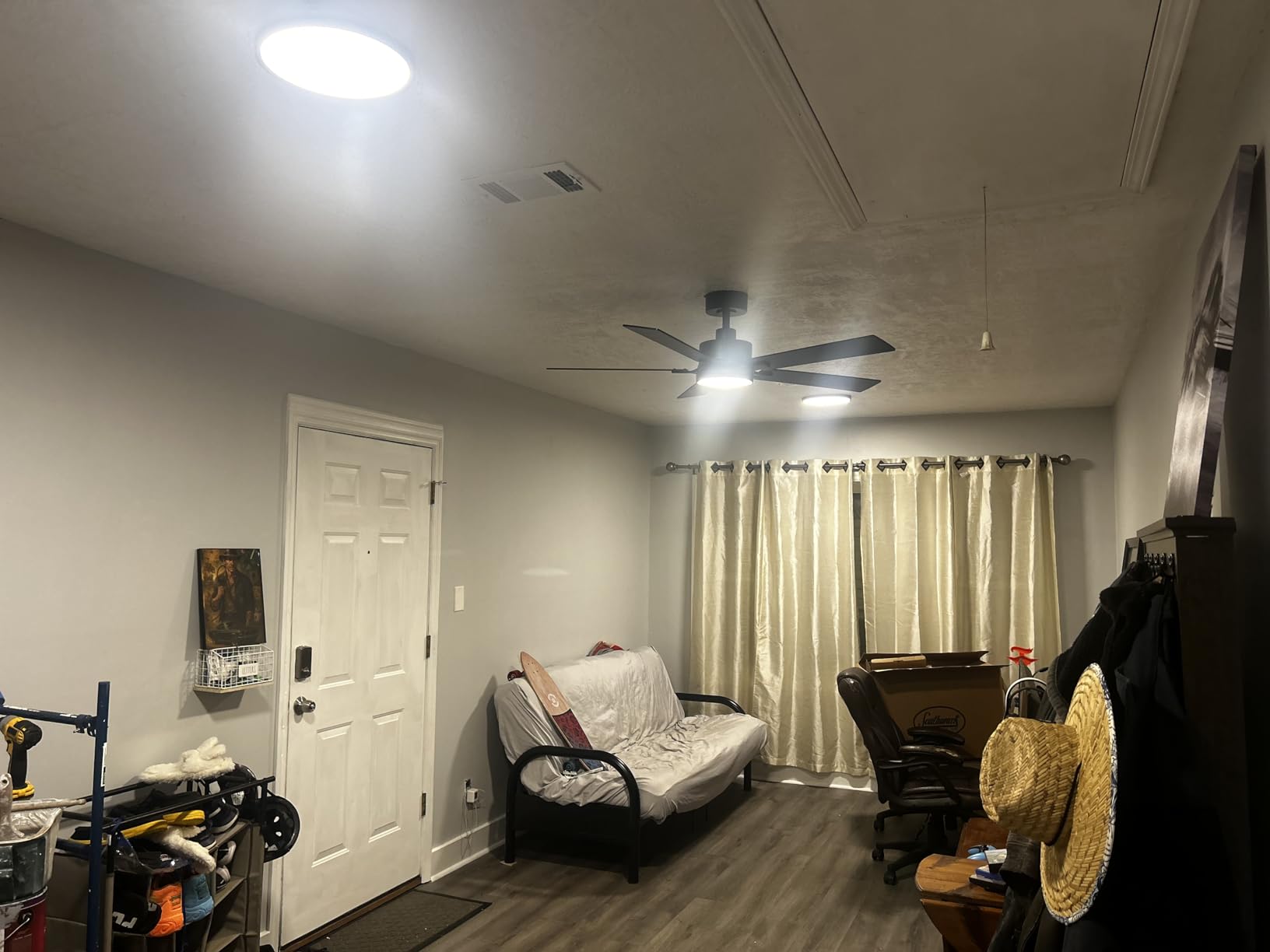 52 Inch Ceiling Fan with Lights, APP & Remote Control, DC Motor | Dimmable LED, 3CCT, Memory Function, Dual-Finish Reversible Blades, Damp Rated, 6 Speeds, Timer, Living Room, Bedroom, Covered Patio customer photo 2