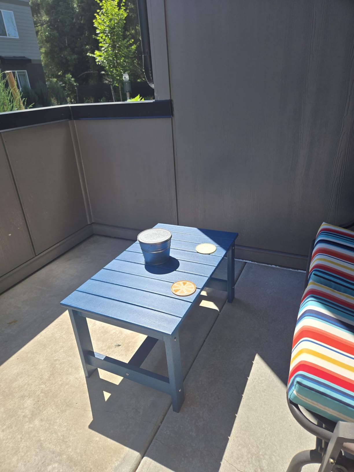 SERWALL HDPE Outdoor Coffee Table with Umbrella Hole, Brown customer photo 1
