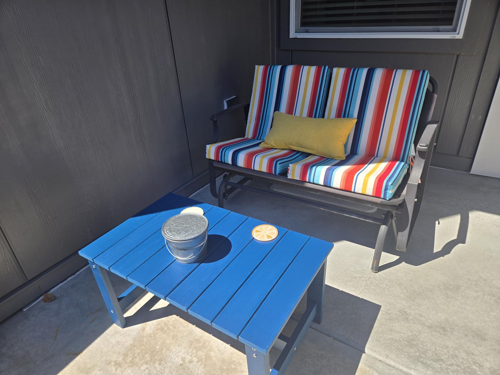 SERWALL HDPE Outdoor Coffee Table with Umbrella Hole, Brown customer photo 2