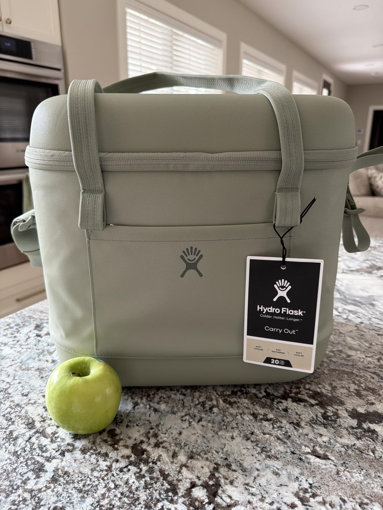 Hydro Flask Carryout Cooler - Insulated Portable Soft Cooler - 15 L Capacity in Birch customer photo 2