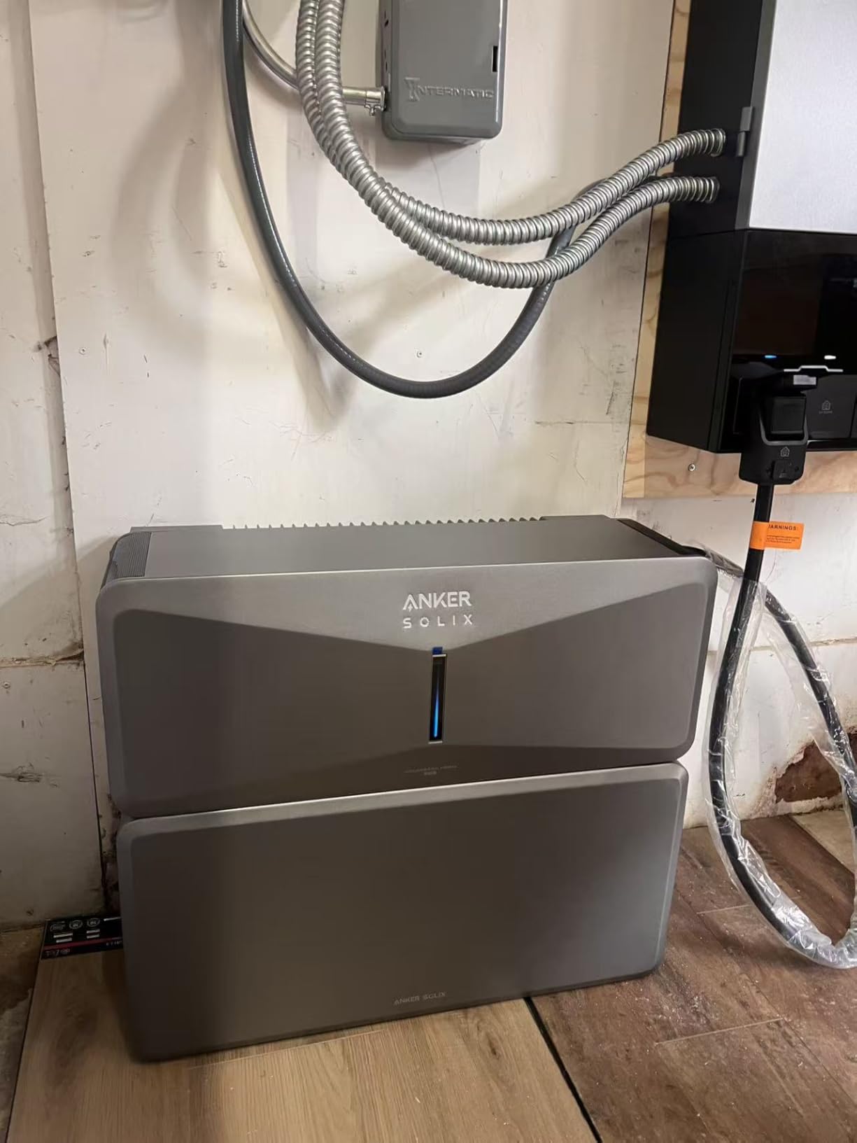 Anker SOLIX E10, Power Dock and Extra Battery, 12kWh-90kWh | 10kW Output,200A whole-home coverage, NEMA 4 & 3R rated, Up to 12-Month 0% APR customer photo 2