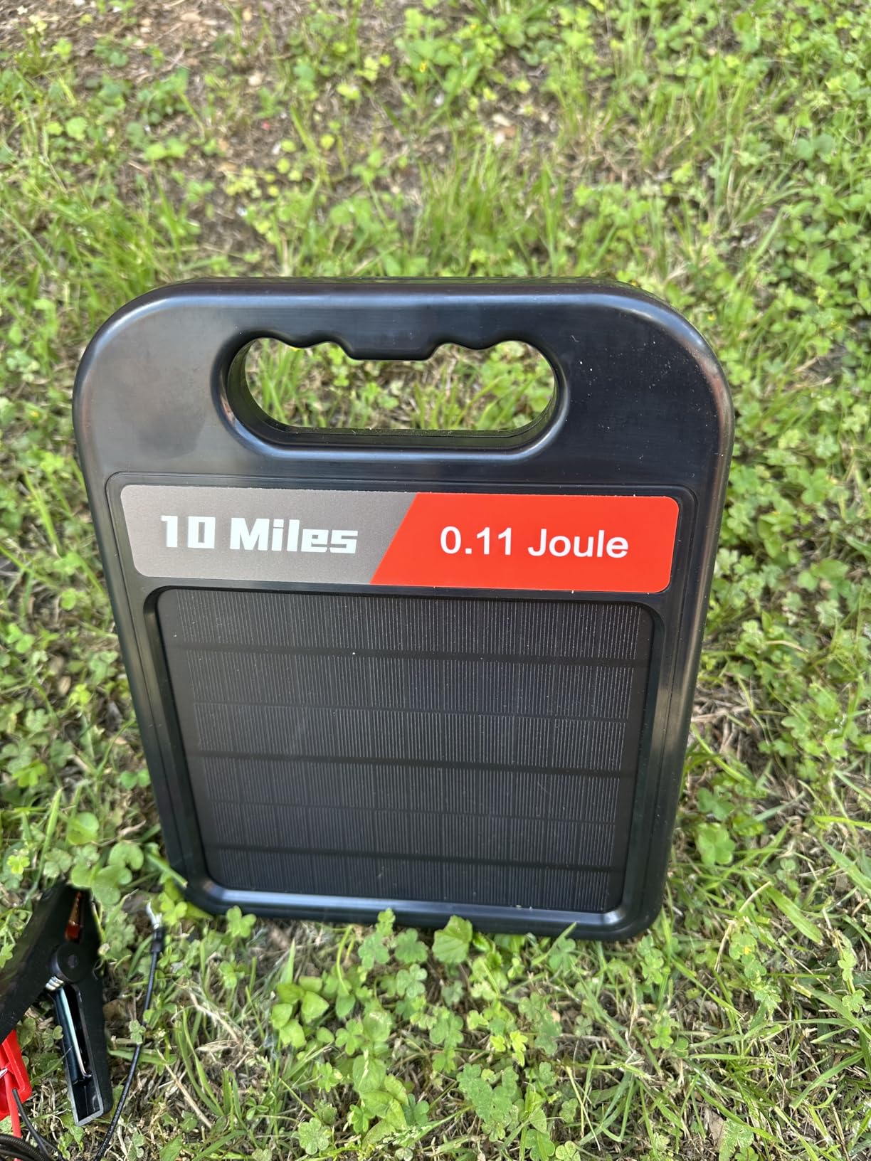 10 Mile Solar Fence Charger 0.11J Electric Fence Energizer with Day Night Mode 24-Hour Protection Black customer photo 1