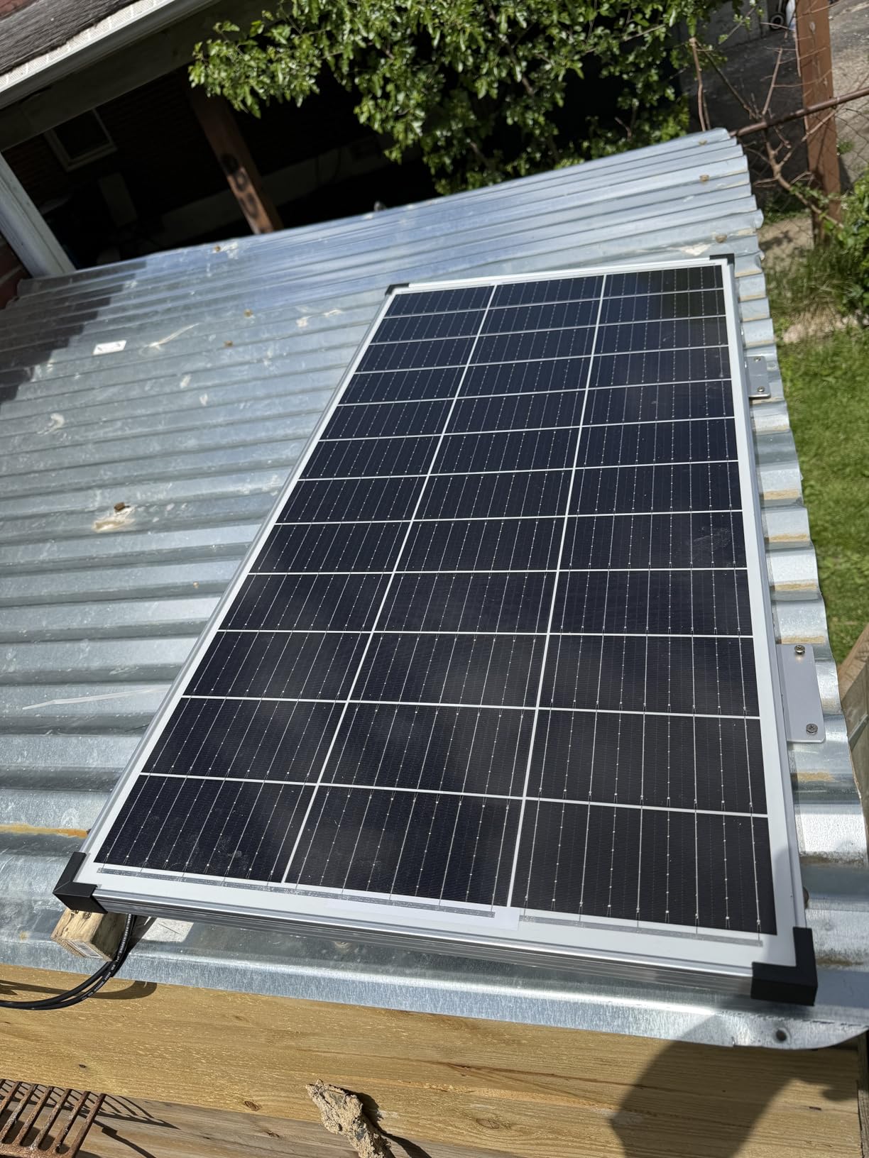 100W Solar Panel Kit 12V Battery Maintainer with 20A Solar Charge Controller and 16.4Ft Extension Cables customer photo 2