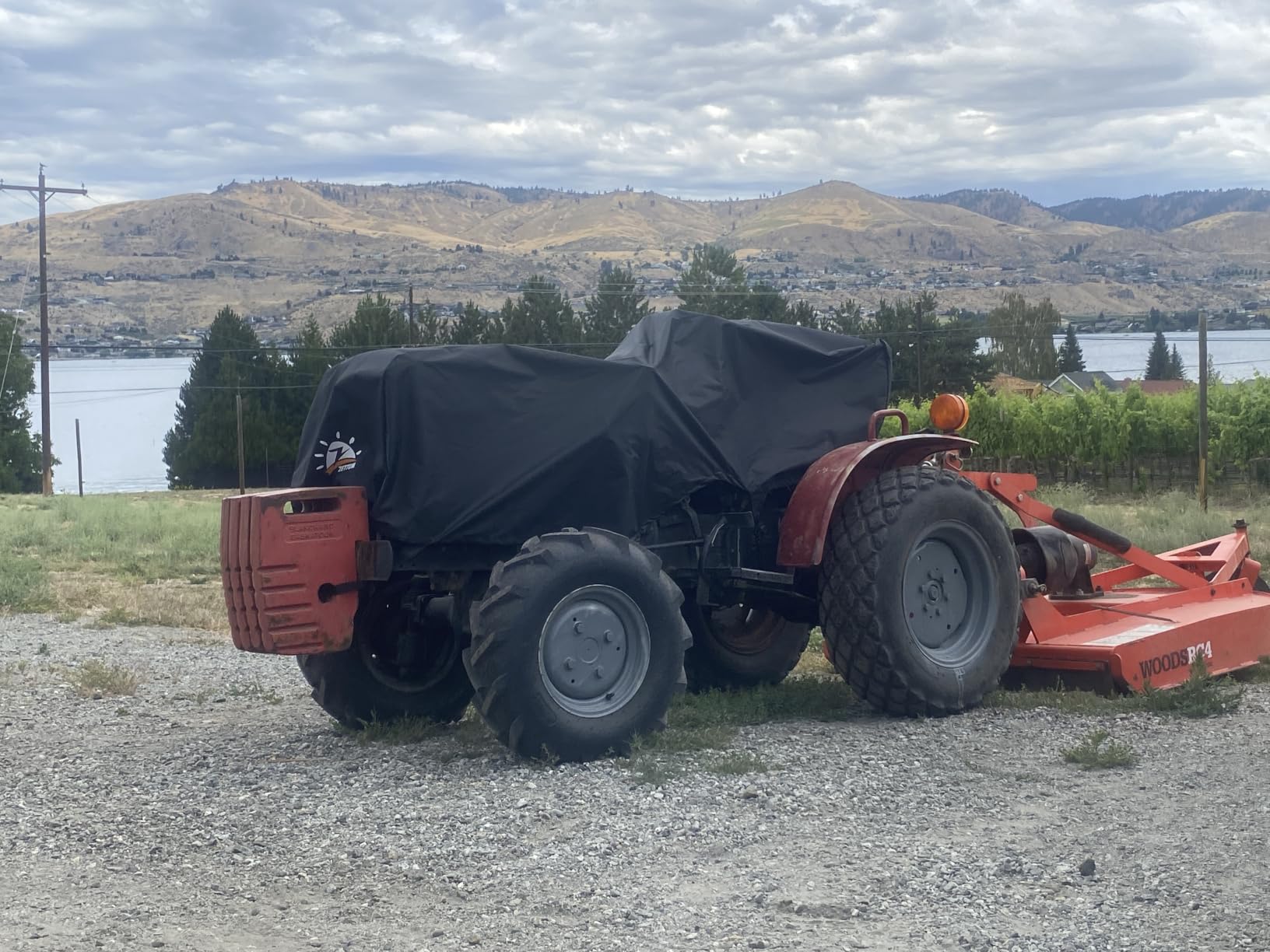 Zettum Tractor Cover - 600D Compact Tractor Cover, Waterproof Tractor Operator Area Covers, Protects Seat & Controls from Rain and Sun, Compatible with John Deere, Kubota, Mahindra and More customer photo 1