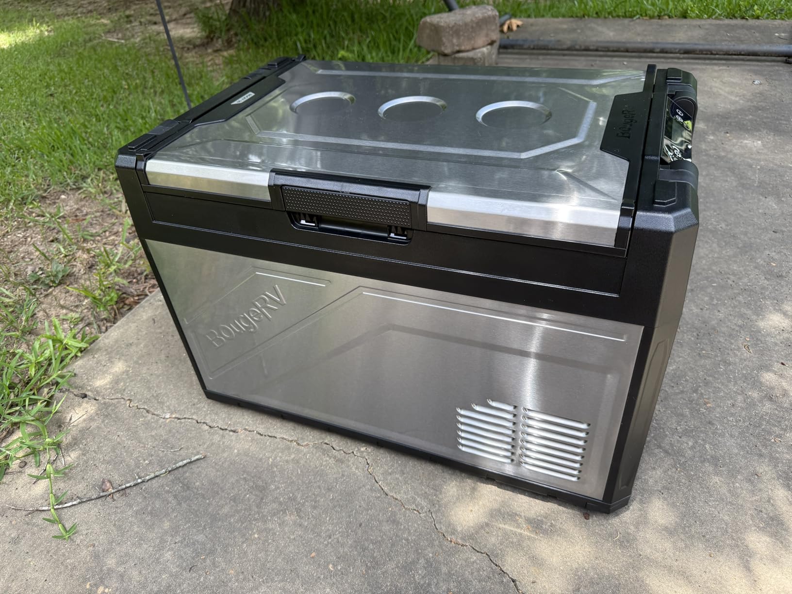 BougeRV 12V Refrigerator with 240Wh Battery RockyV3 55QT, -4~68°F Dual Zone | Battery Powered Cooler and 240Wh LiFePO4 Battery, Single/Dual Zone Car Fridge, Independent Control, Metal Exterior, Camping customer photo 2