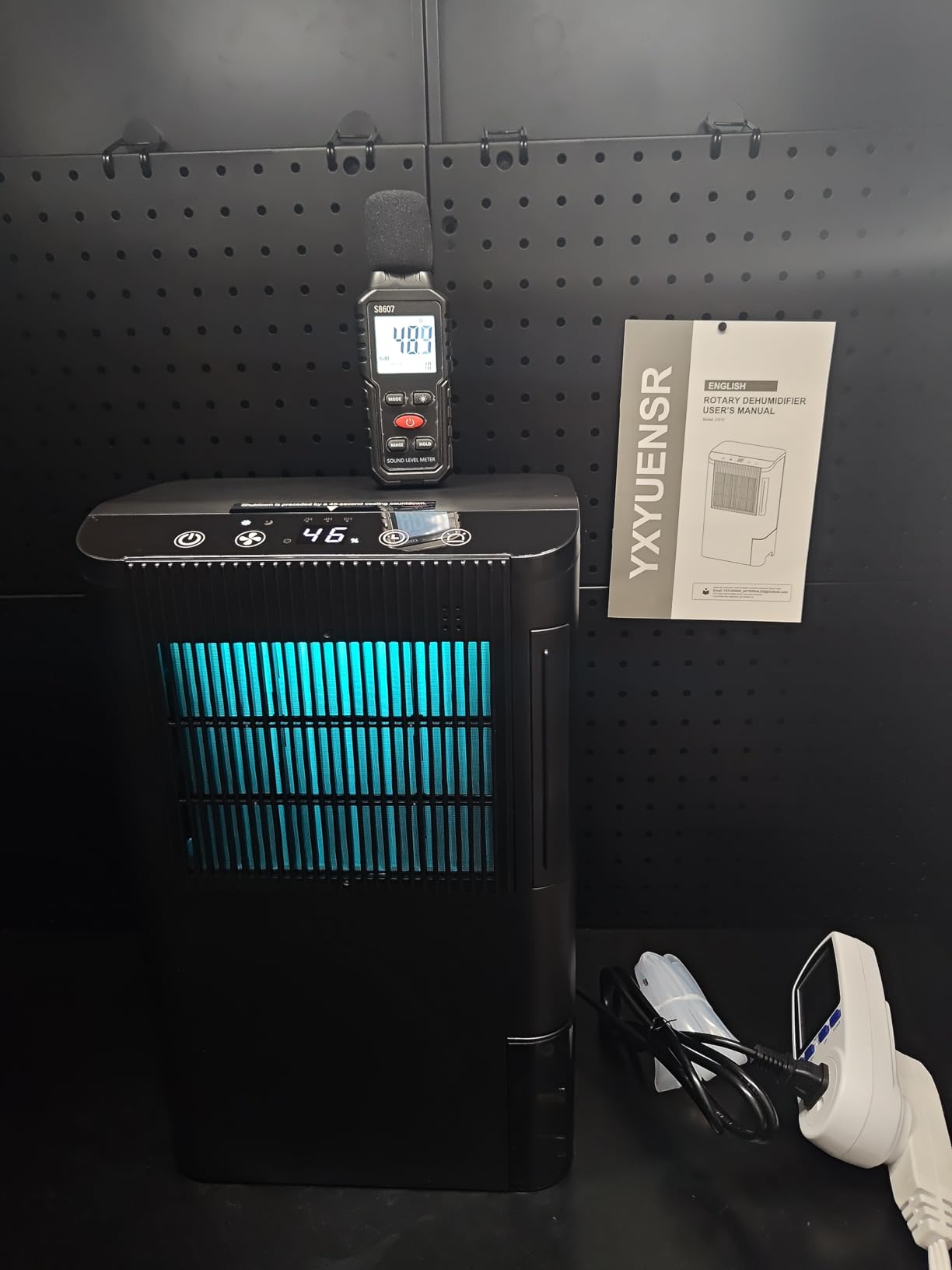 Home Dehumidifier, Basement Rotary Dehumidifier, ultra-quiet automatic shut-off/7-color lighting/operates at a low temperature of 32°F (0°C)/washable filter, suitable for bedroom, basement, bathroom customer photo 2