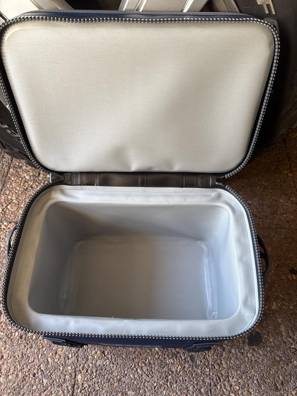 YETI Hopper Flip 18 Portable Soft Cooler customer photo 2