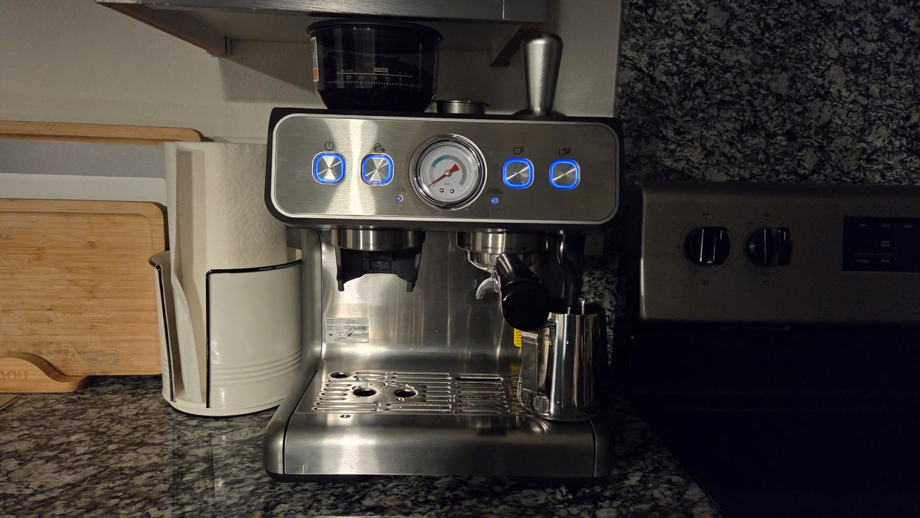 (2026 Upgrade) 15 Bar Espresso Machine with Built-in Anti-Clog Coffee Grinder, Expresso Coffee Machines with Milk Steam Wand/Frother/Tamping Tools,Espresso Maker with Grinder for Lattes-Almond customer photo 2