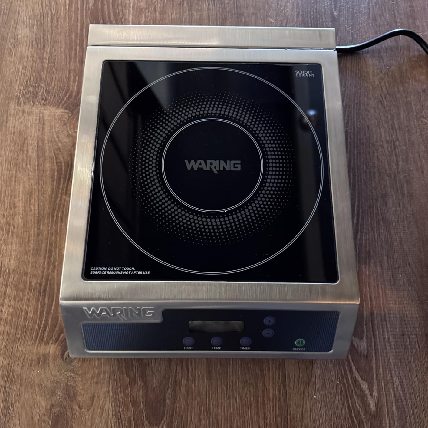 Waring Commercial Induction Burner, 11 x 11 Schott Ceramic Glass, for Professional Countertop Cooking and Catering, WIH400X customer photo 2