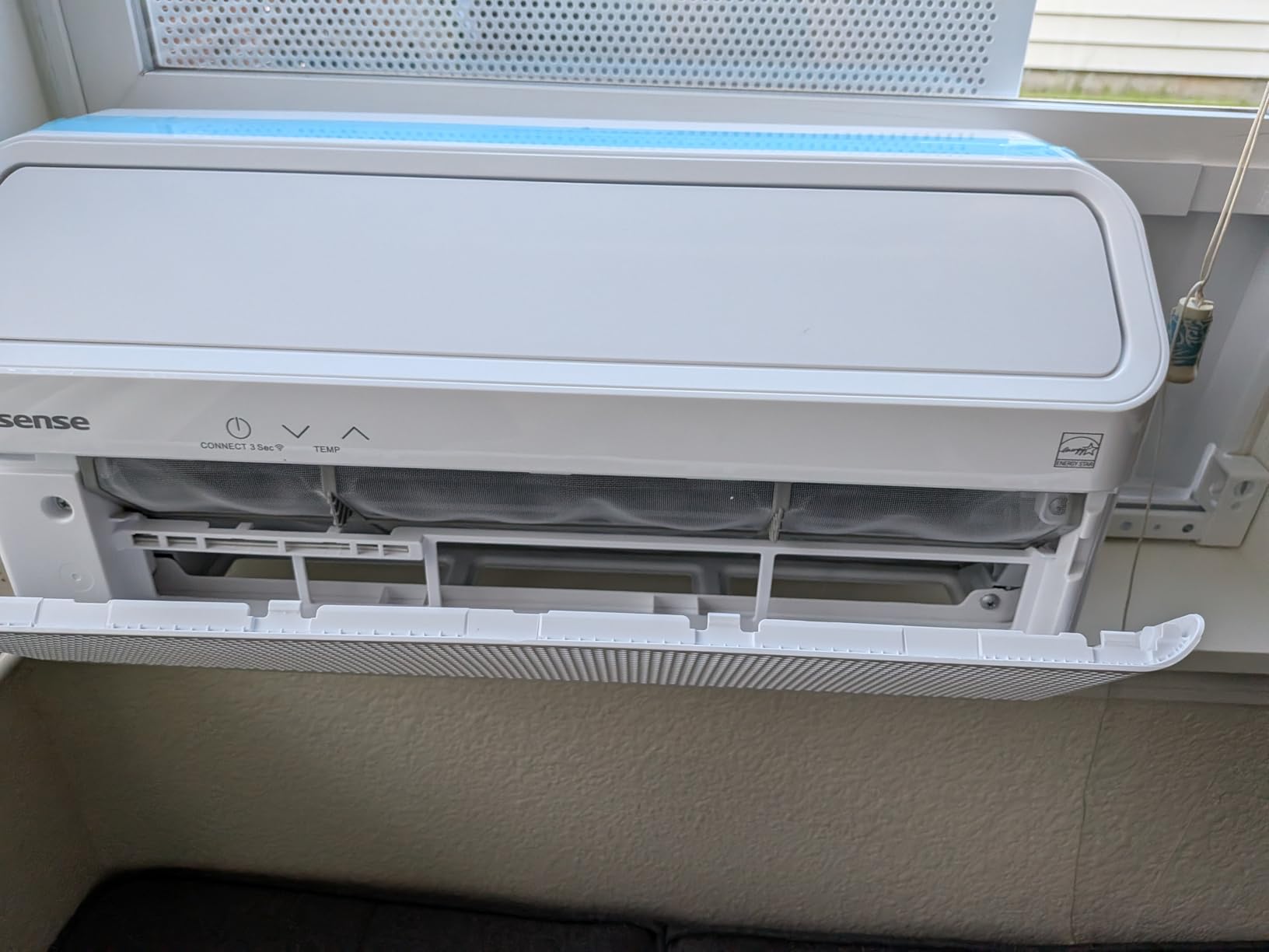 Hisense 8,000 BTU Inverter Window Air Conditioner, Wi-Fi Smart App Control, Energy Efficient, Quiet, Living Bedroom Home, up to 350 Sq. Ft. customer photo 2