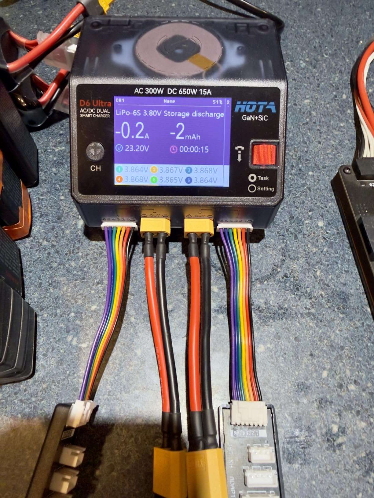 HOTA D6 Ultra GaN+SiC Smart Lipo Charger, 650W DC/300W AC 15A×2 Dual Channel RC Battery Charger for LiPo Life LiIon NiMH Lead Acid 1-6S FPV Drone RC Car Boat with 2.8