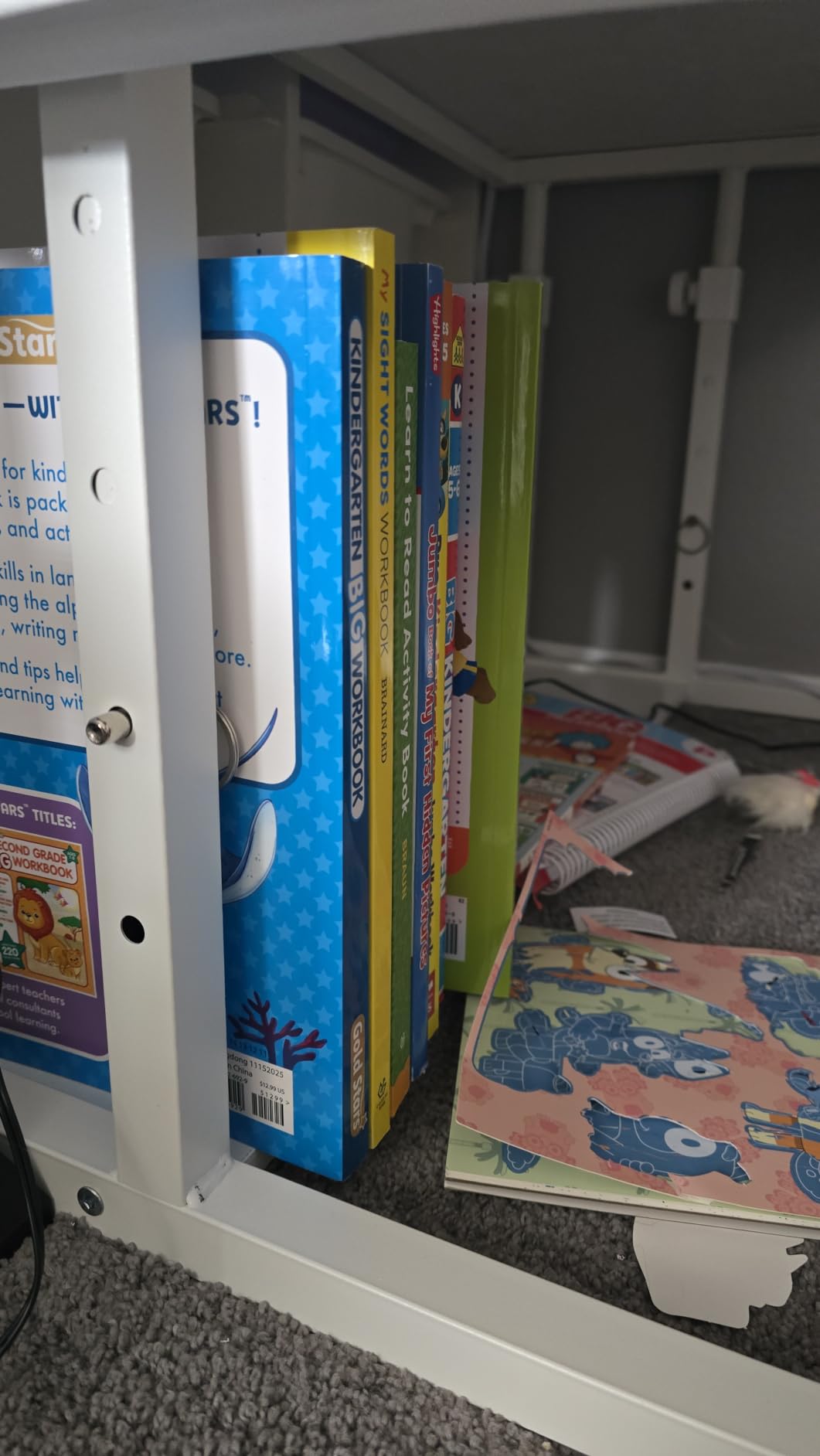 WINAZ White Kids Desk with Hutch, Height Adjustable 32