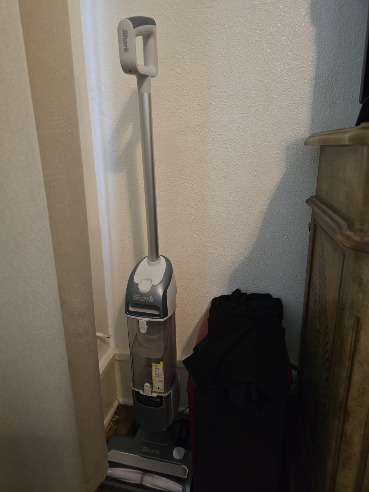 Shark Freestyle Max Cordless Upright Vacuum, Stone, SV2002HST | Multi-Surface Cleaning, Lightweight, Easy Maintenance, Large Dust Cup and 2-Speed Brushroll, LED Headlights customer photo 1
