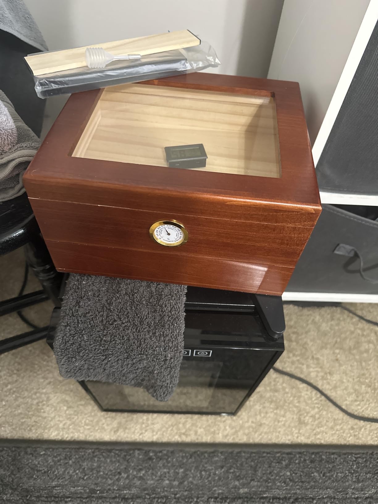 Custom Glass Top Display Box - Handcrafted in Texas - Aromatic Cedar-Lined Desktop Storage with Precision Hygrometer - Personalized Gift for Men - Walnut or Black Finish Options customer photo 1