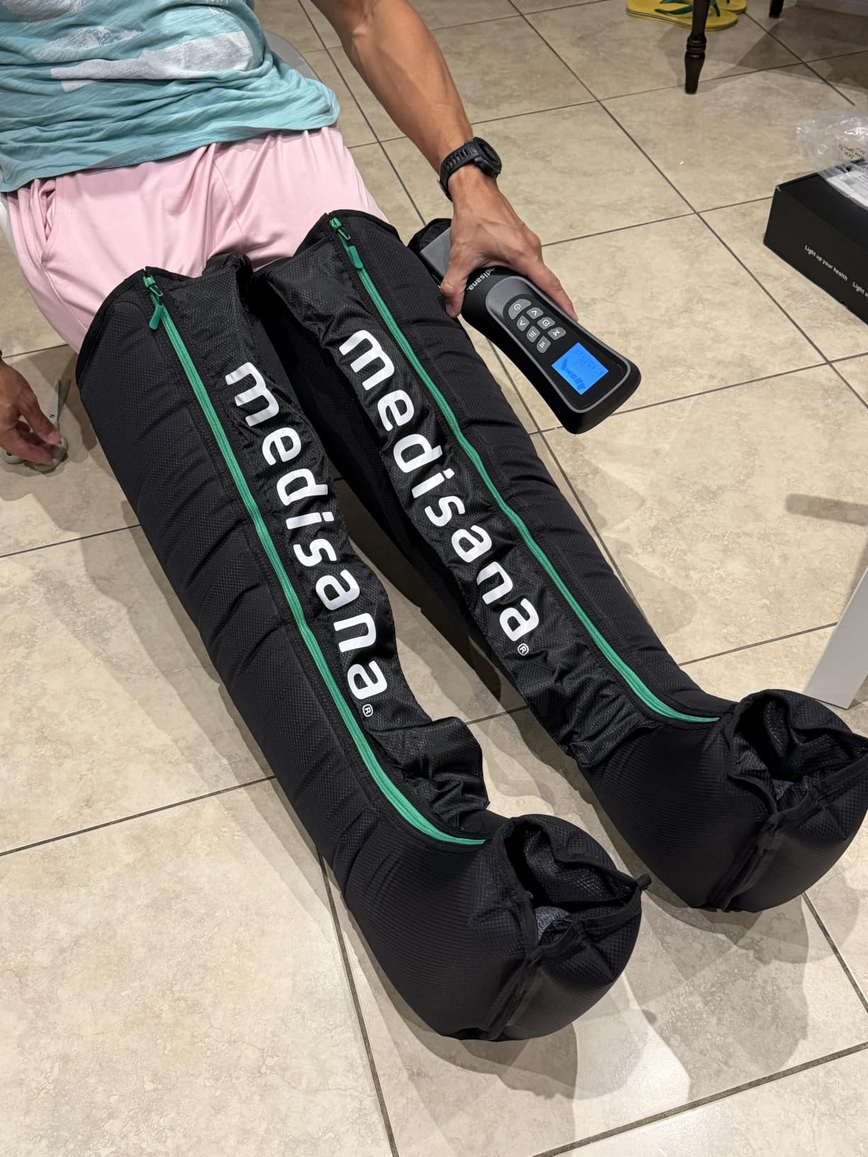 Medisana Leg Compression Massager with Heat, Full Leg & Foot Massager Compression Boots with 6 Modes, 5 Intensity and 3 Heat for Circulation and Pain Relief customer photo 2