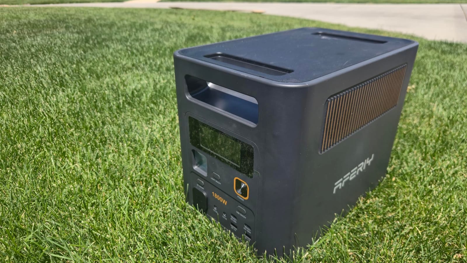 AFERIY Portable Power Station 1024Wh Generator & 200W Solar Panel | (Up to 5120Wh), 1800W (Peak 3600W) AC Output, Fast Recharge, UPS Battery Backup for Home Backup Power, Camping, RV, Emergency customer photo 2