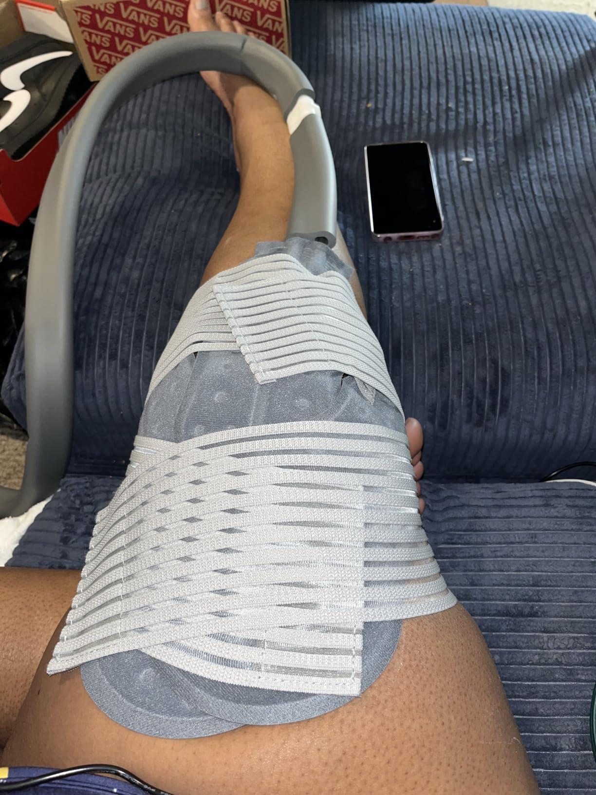 Cold Therapy Machine, Silent Brushless Pump Knee Ice Machine | Easy-to-use 2.4G Remote for Cryotherapy System, Ice Therapy Machine for Knee, Shoulder, Hip, Ankle, Leg Relief. customer photo 2