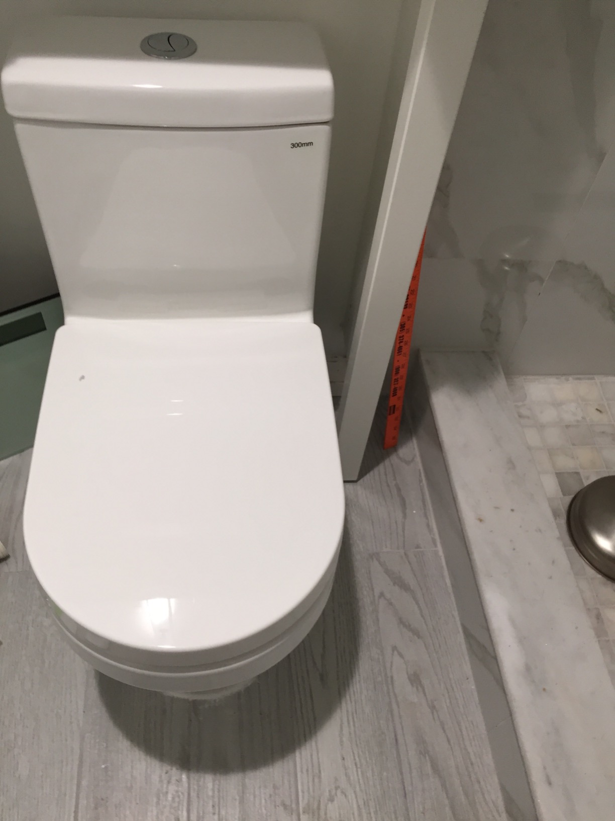 DeerValley Compact One Piece Toilet Standard Seat Height for Small Bathroom Dual Flush 1.1/1.6 GPF Powerful and Quiet 12'' Rough-In Skirted Toilet customer photo 2
