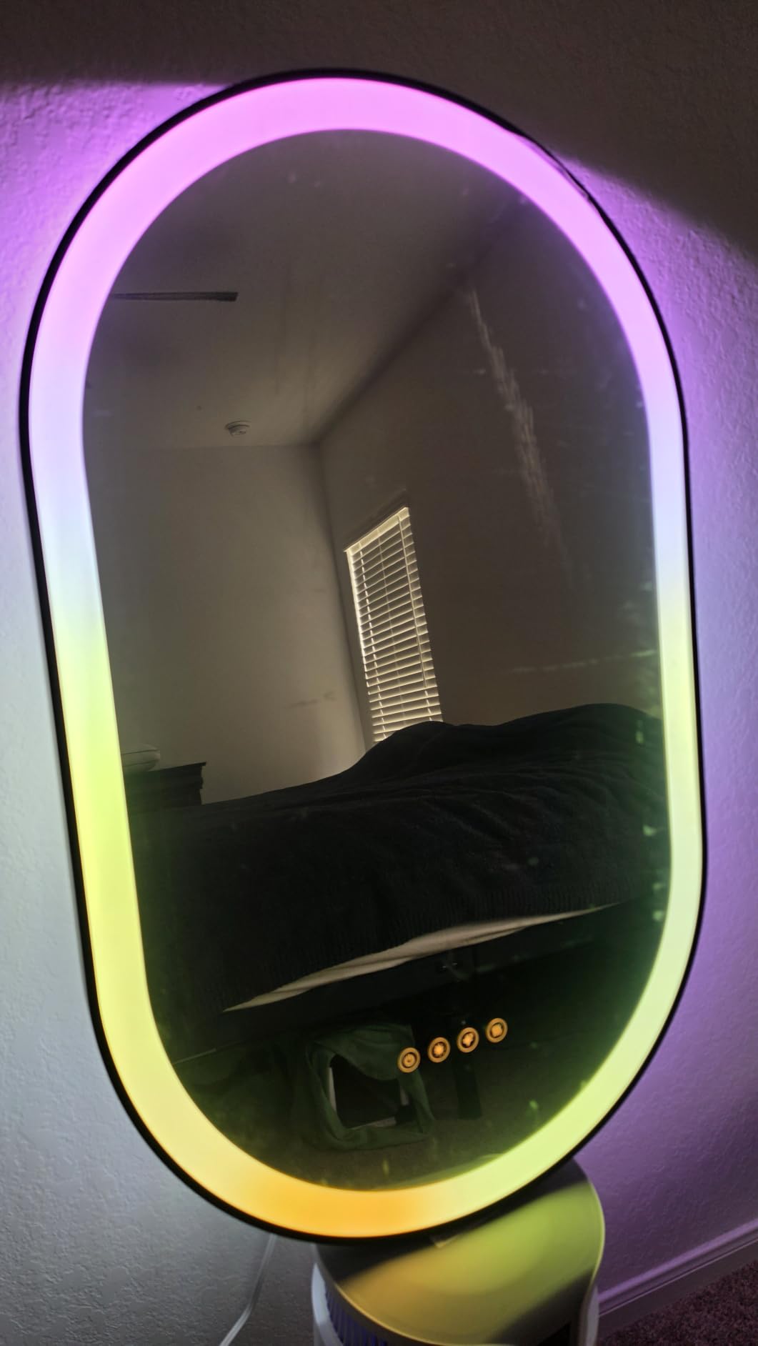 LIFX Smart LED Mirror - Matter, Color Changing, Anti-Fog, Dimmable | 1500K - 9000K, Front & Backlit, 2.4GHz Wifi, Works with Alexa, Apple Home, Plug-In or Hardwired, App Control customer photo 1