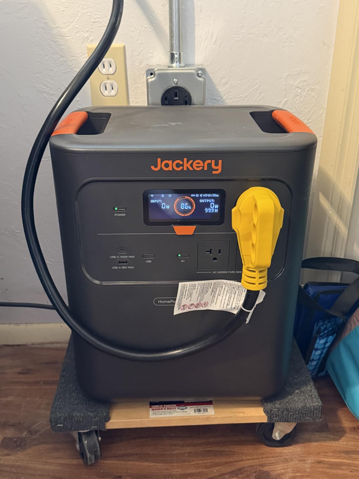 Jackery HomePower 3600 Pro Max Power Station, 3584Wh, 2000W 120V/4000W 240V | LFP Battery, Expandable to 43kWh, Essential Home Backup for Outages, Emergencies & RV (Solar Panel Optional) customer photo 1