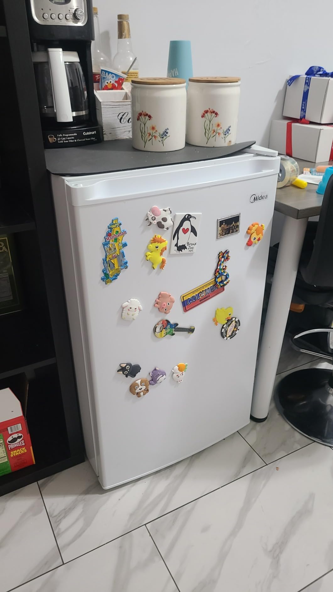 Midea 7.1 Cu.ft Upright Freezer, Fridge Freezer Convertible, Black | Large Capacity, 4 Adjustable Glass Shelves, Garage Ready, ADA Design customer photo 2