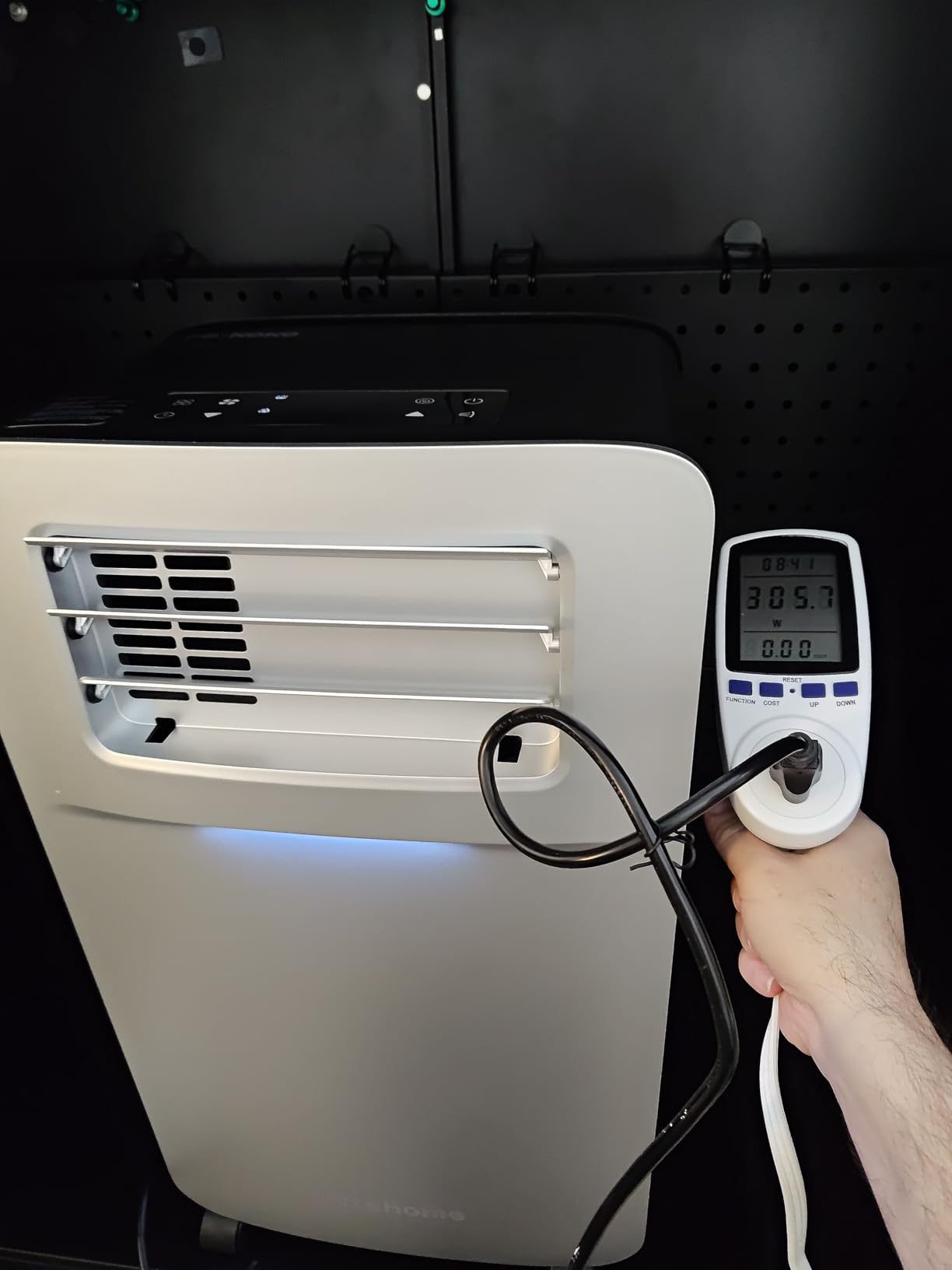 5200 BTU Portable Camping Air Conditioner, 4-in-1 Quiet Small AC Unit with 400W Low Power, Windowless AC for Tent, RV, Truck, Van, Car, Garage, Indoor & Outdoor Use(Silver) customer photo 2