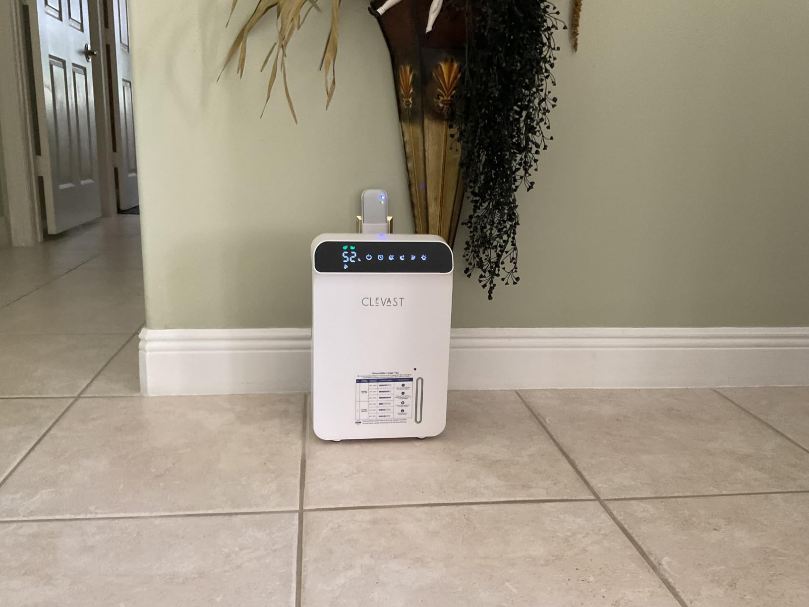 CLEVAST Small Dehumidifier for Bathroom, Bedroom, Quiet Operation, Portable | 30 oz Water Tank, Auto Shut-Off, Compact Mini Ultra-Quiet 24dB Dehumidifier for Closet, Camper & Small Spaces customer photo 2