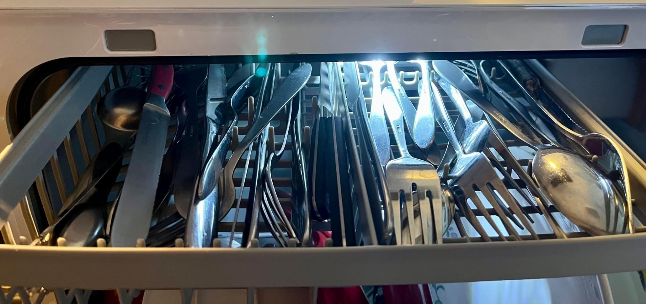 AIRMSEN Large Slim Countertop Dishwasher | Built-in Water Tank | No Hookup Needed, Heated Drying & 72H Air Refresh, 12H Delay Start, Built-in Water Softener, 3 Spray Arms & 2-Level Rack customer photo 1