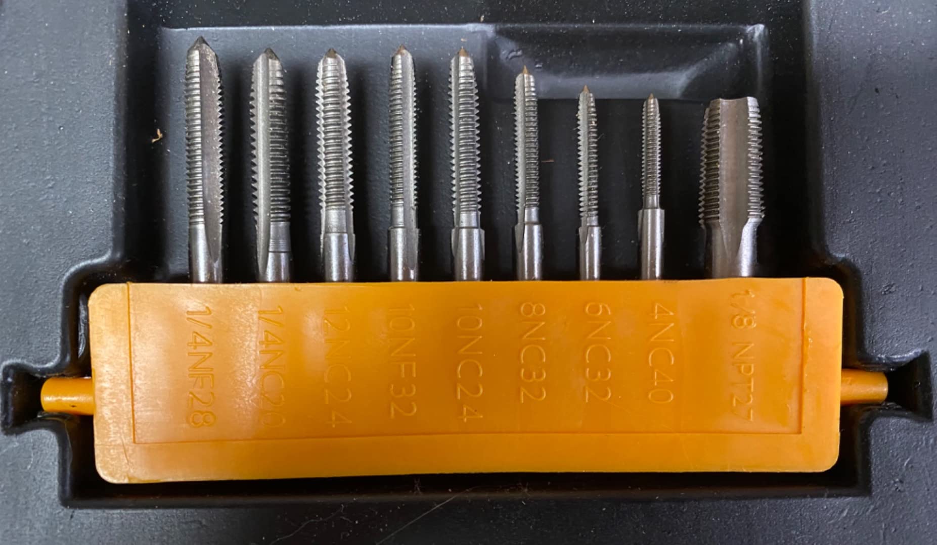 GEARWRENCH 77 Piece SAE/Metric Ratcheting Tap and Die Set -3887 customer photo 1