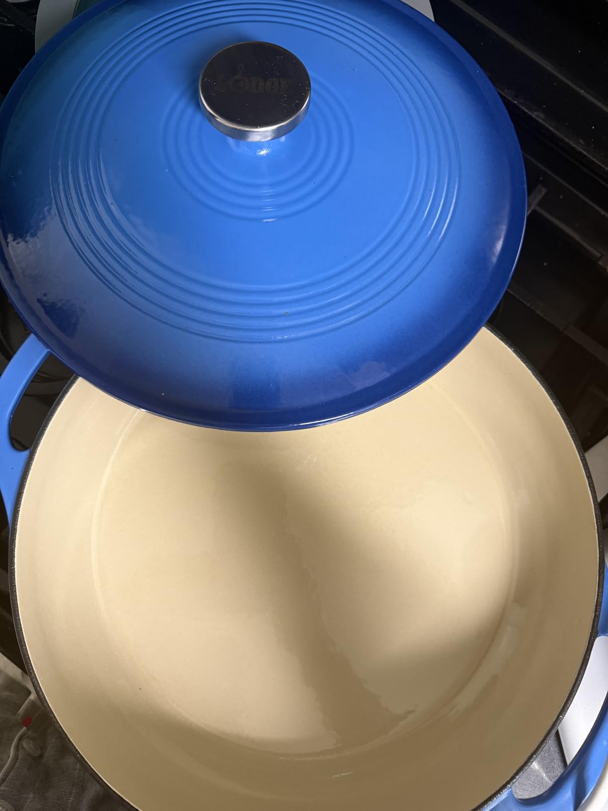 Lodge Essential Enamel Cast Iron Braiser, 3.6 Quart, Caribbean Blue customer photo 2