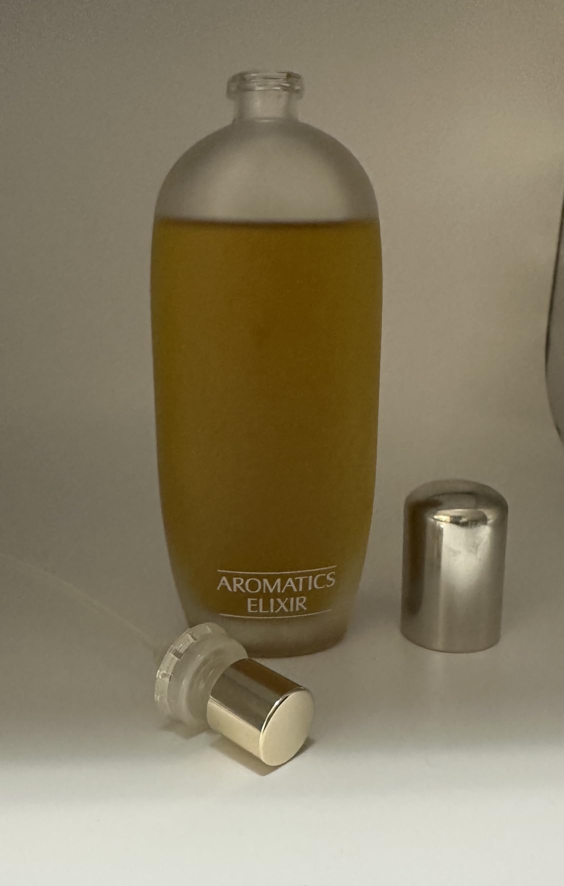 Clinique Aromatics Elixir Eau de Parfum Spray | Notes of Bulgarian Rose, Ylang Ylang, Patchouli, Jasmine + Vetiver | Perfumes for Women customer photo 2