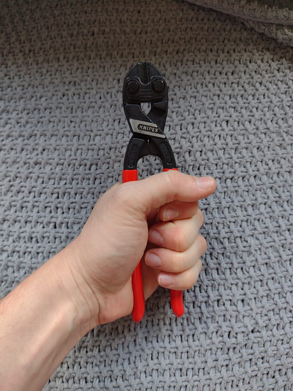 KNIPEX - 71 01 200 Tools - CoBolt Compact Bolt Cutter (7101200), 8-Inch customer photo 1