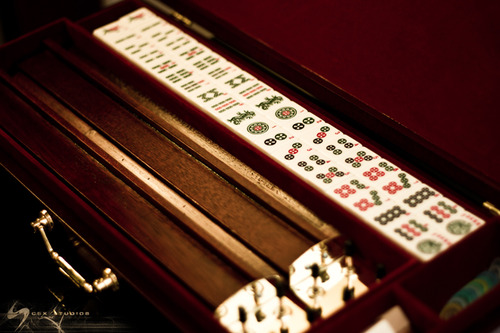 Yellow Mountain Imports American Mahjong Set – The Classic with 166 Tiles, Vintage Rosewood Veneer Case & Mahjong Accessories customer photo 1