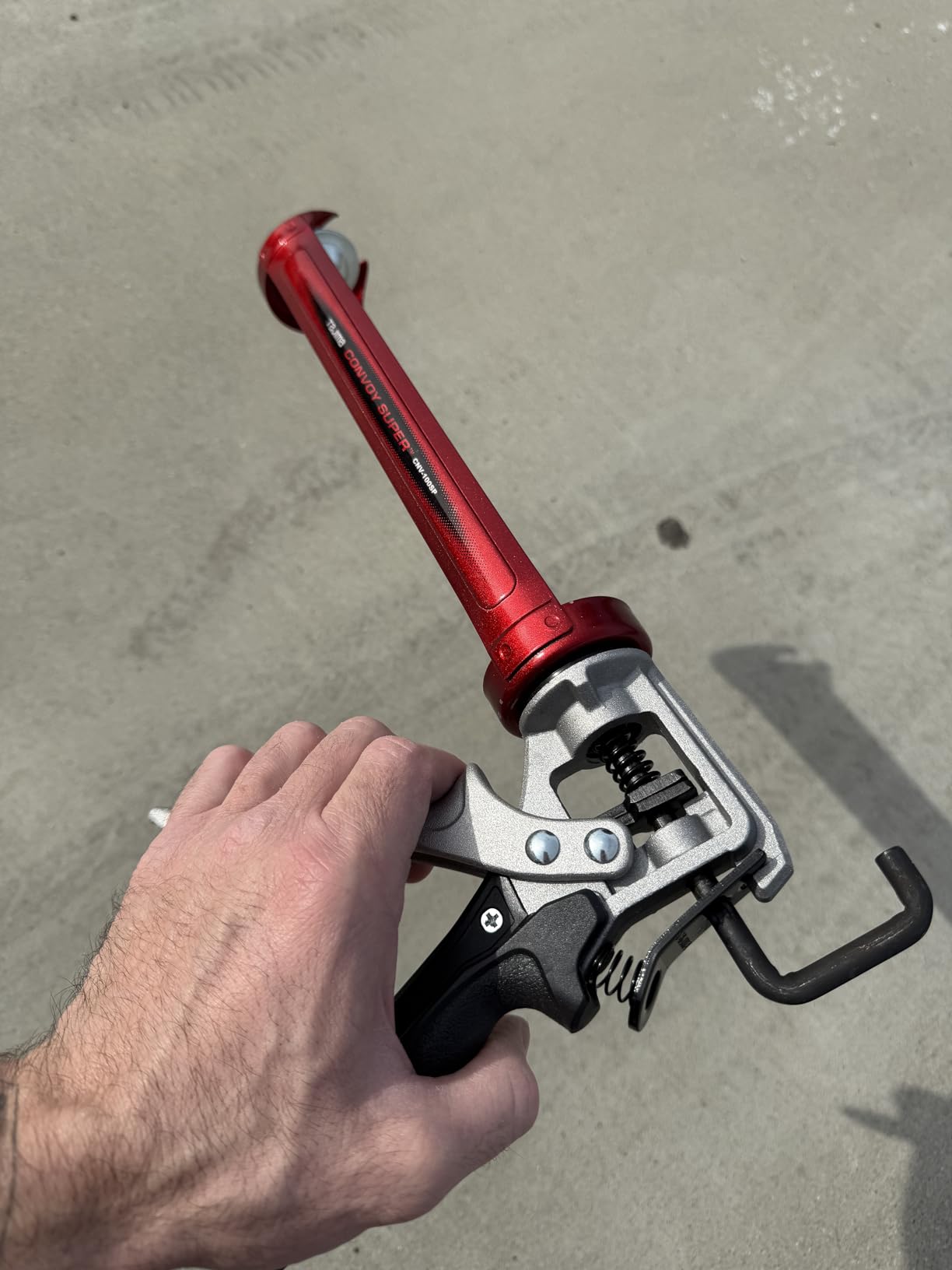 TAJIMA Caulk Gun - 1/10 Gallon (10 oz) Convoy Super Caulking Tool with Rotating Cradle & Auto Flow Stop - CNV-100SP customer photo 2