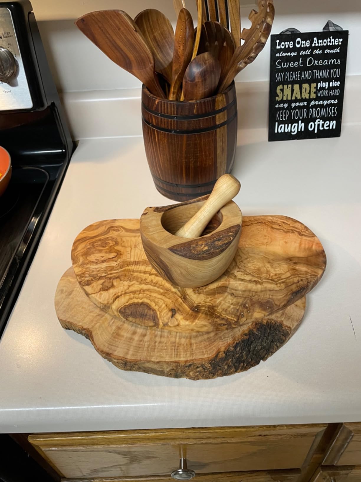 Naturally Med Olive Wood Rustic Mortar and Pestle customer photo 1