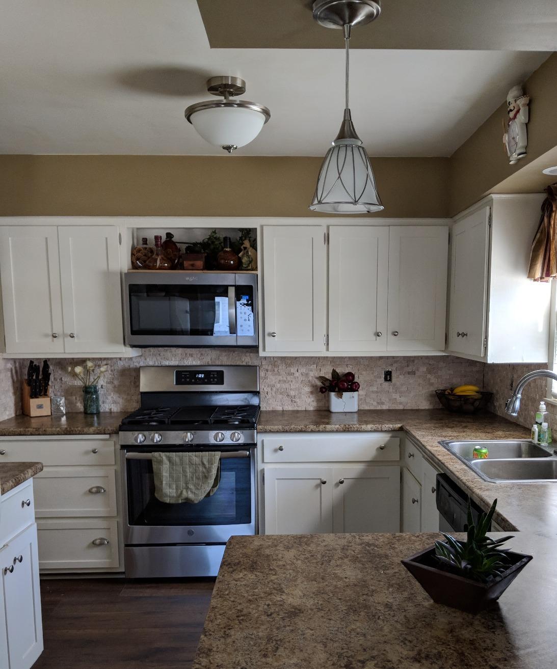 Light 1 X 2 Split Face Travertine Mosaic Tile customer photo 1