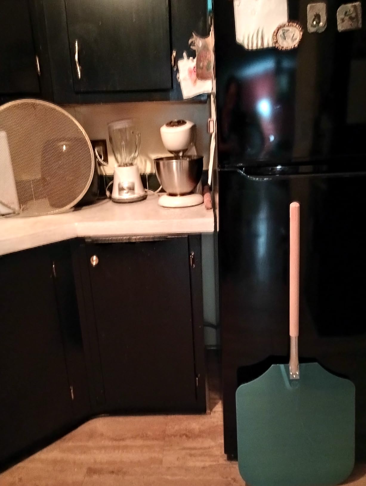 American METALCRAFT, Inc. 16' x 18' Aluminum Pizza Peel with 12' Wood Handle 3016, 30-Inch, Silver customer photo 1