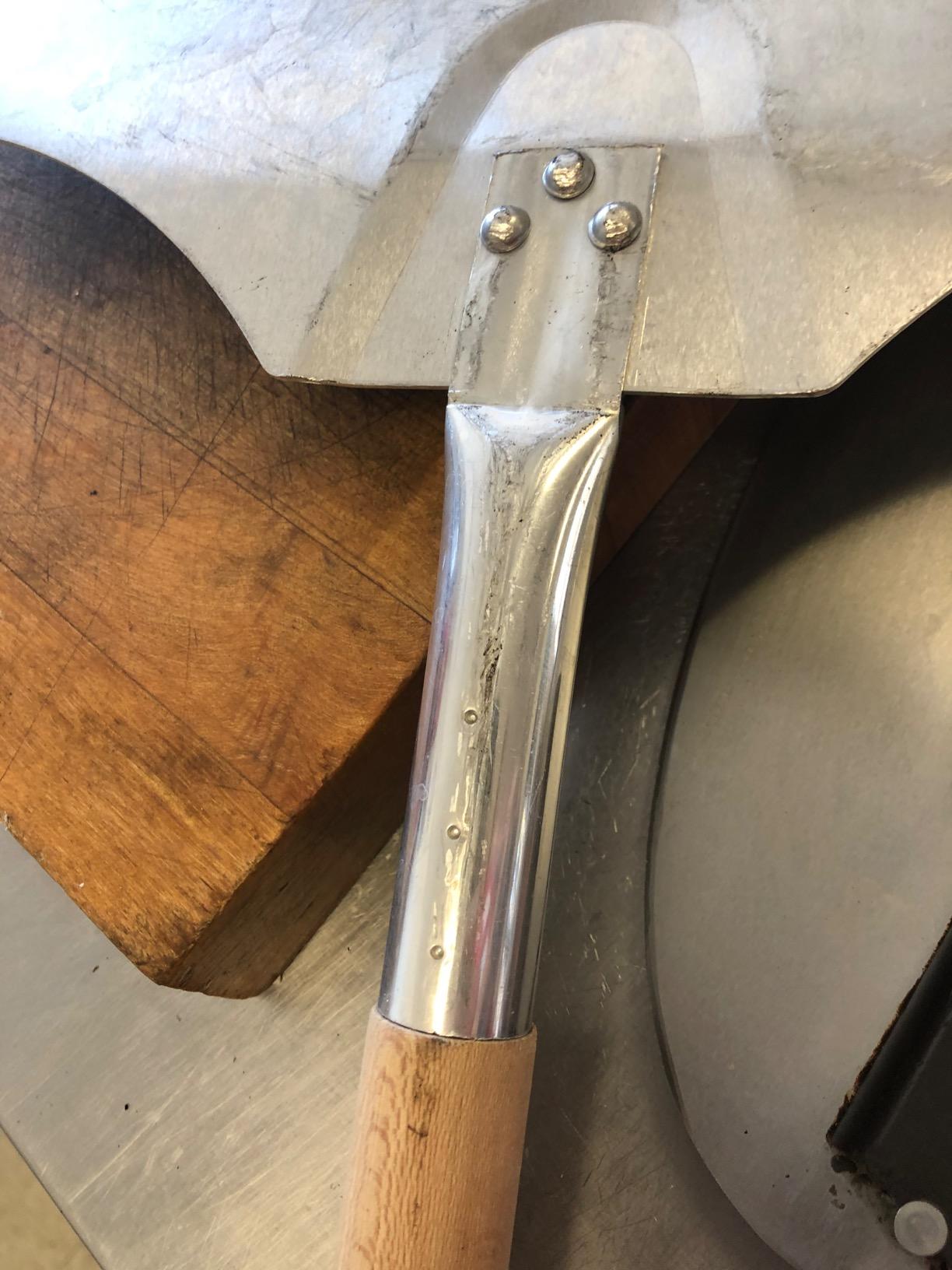 American METALCRAFT, Inc. 16' x 18' Aluminum Pizza Peel with 12' Wood Handle 3016, 30-Inch, Silver customer photo 2