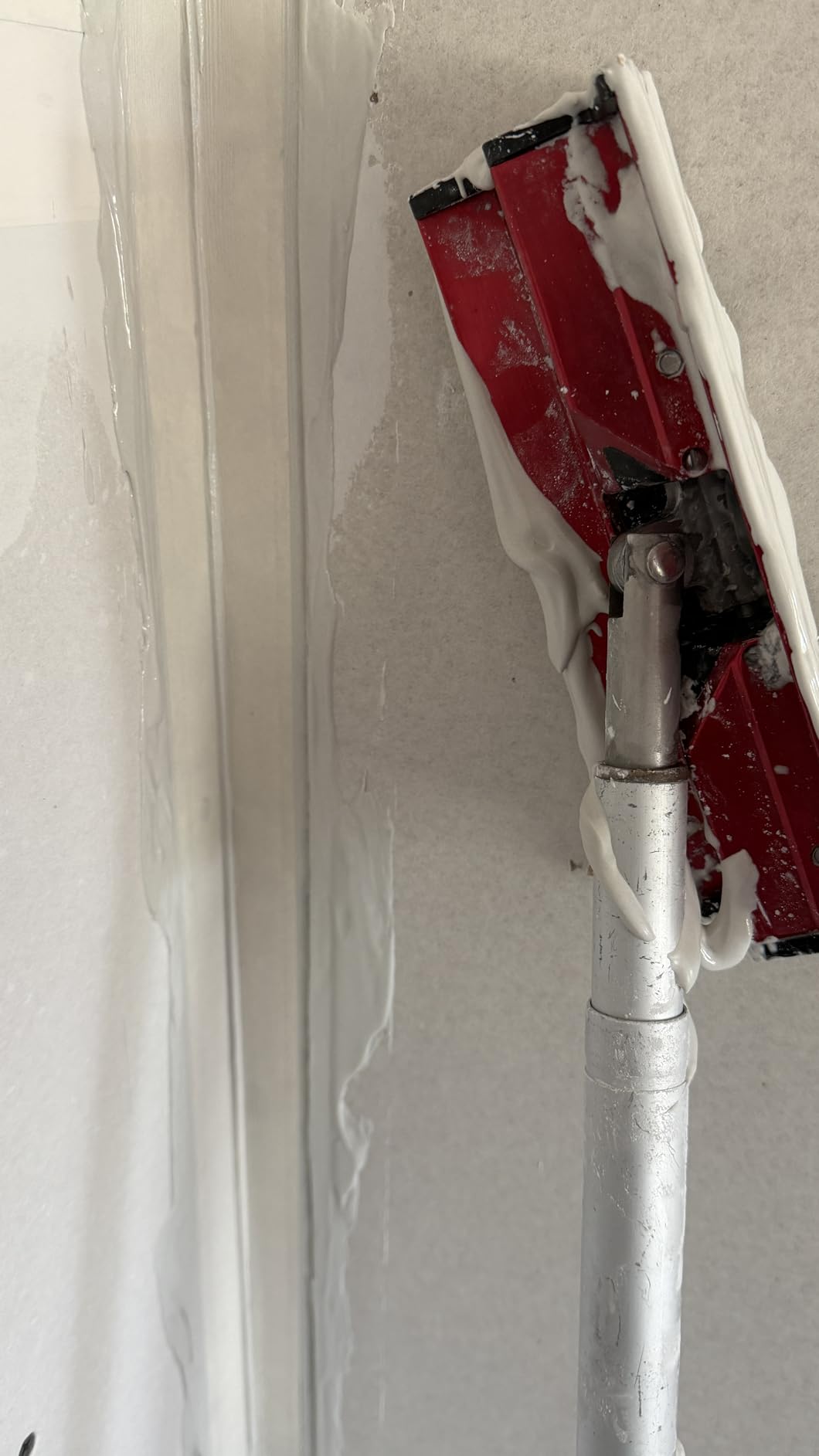 LEVEL5 Drywall Corner Roller Pro-Grade | Taping and Finishing Tools | Sheetrock Gyprock Wallboard Plasterboard Mud | 4-707 customer photo 1