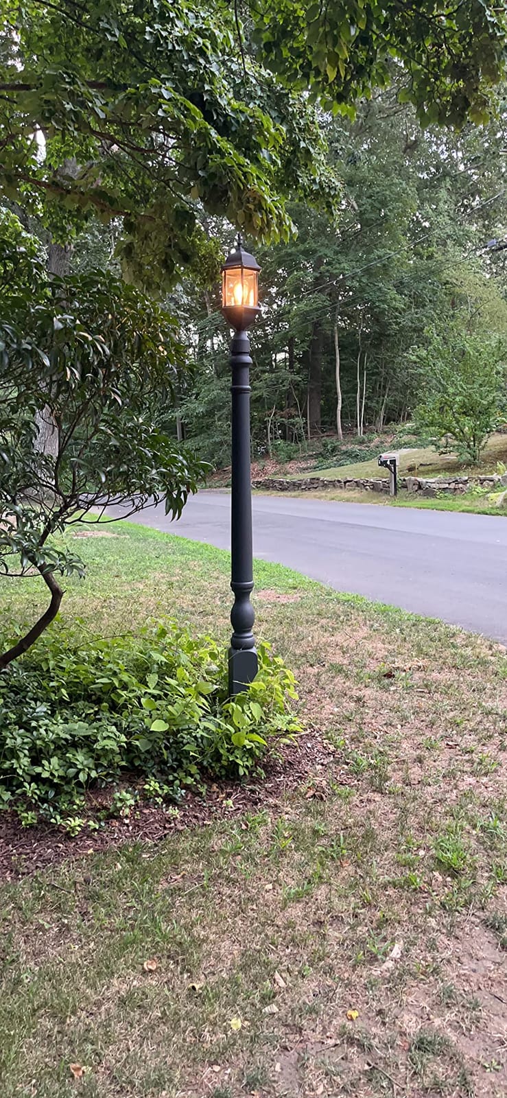 DESIGNERS FOUNTAIN 2976-BK Devonshire Outdoor Post Lanterns, 20 inch, Black customer photo 2