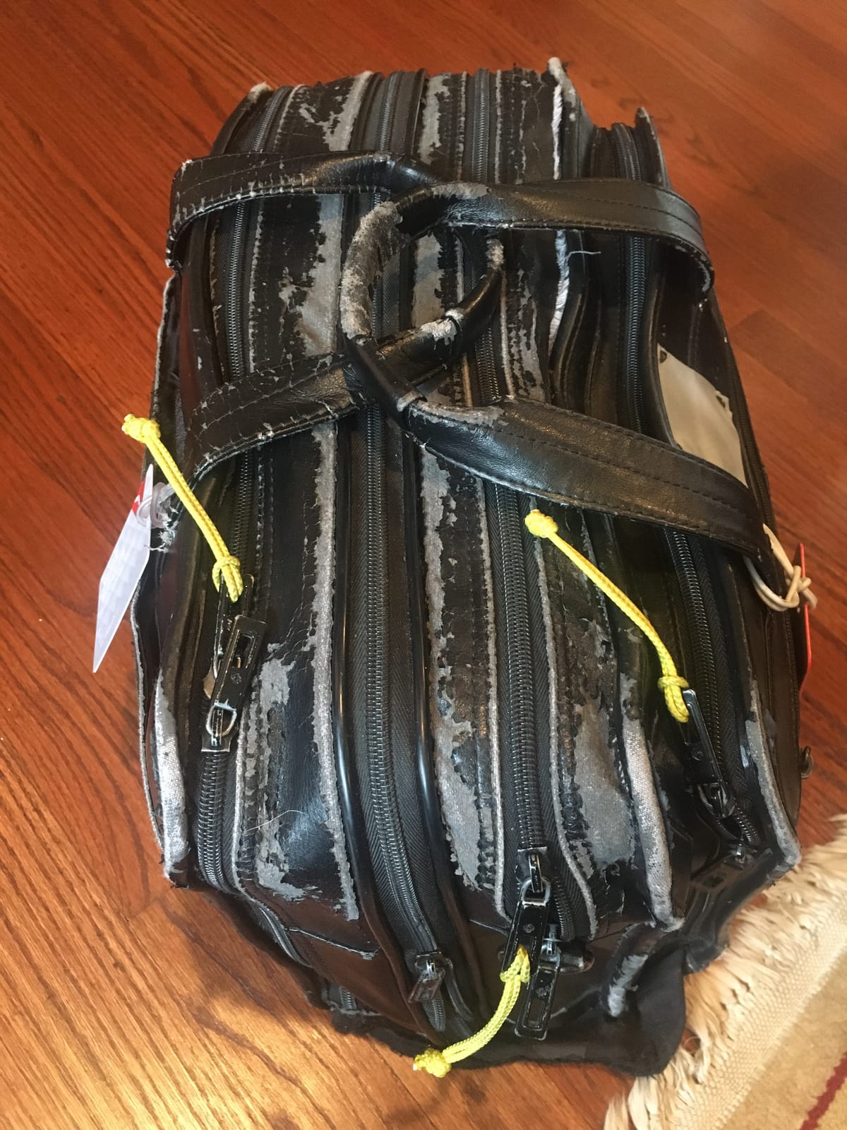 Samsonite Leather Expandable Briefcase, Black, One Size customer photo 2