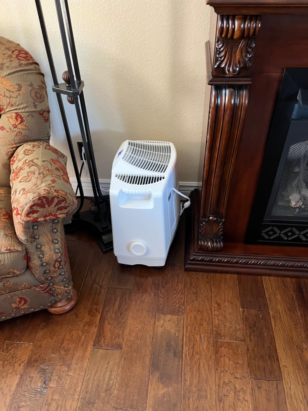 AIRCARE MA Whole-House Console-Style Evaporative Humidifier (Console) customer photo 2