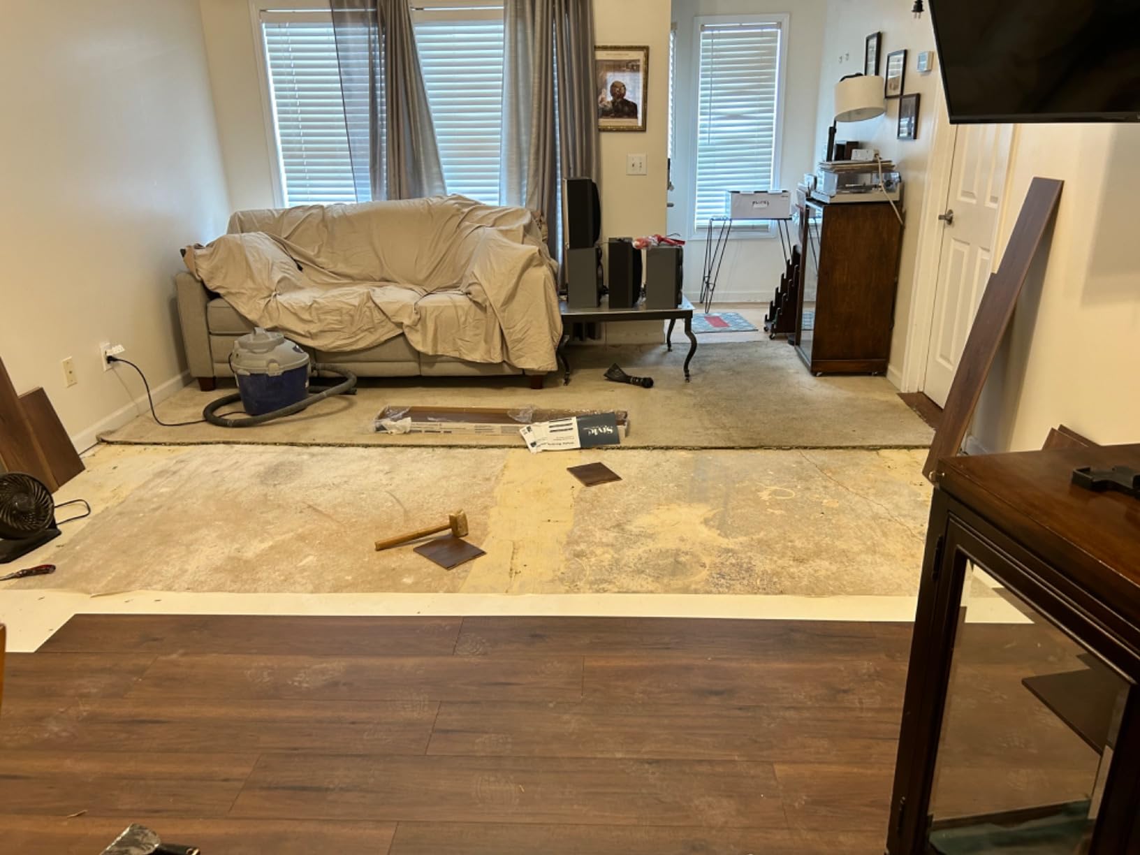 ROBERTS 70-198 Silicone Moisture Barrier Underlayment for Solid & Engineered Wood Floors & LVP - 31.5 in. x 76.25 ft. x 6 mil - 200 sq. ft. Coverage customer photo 1