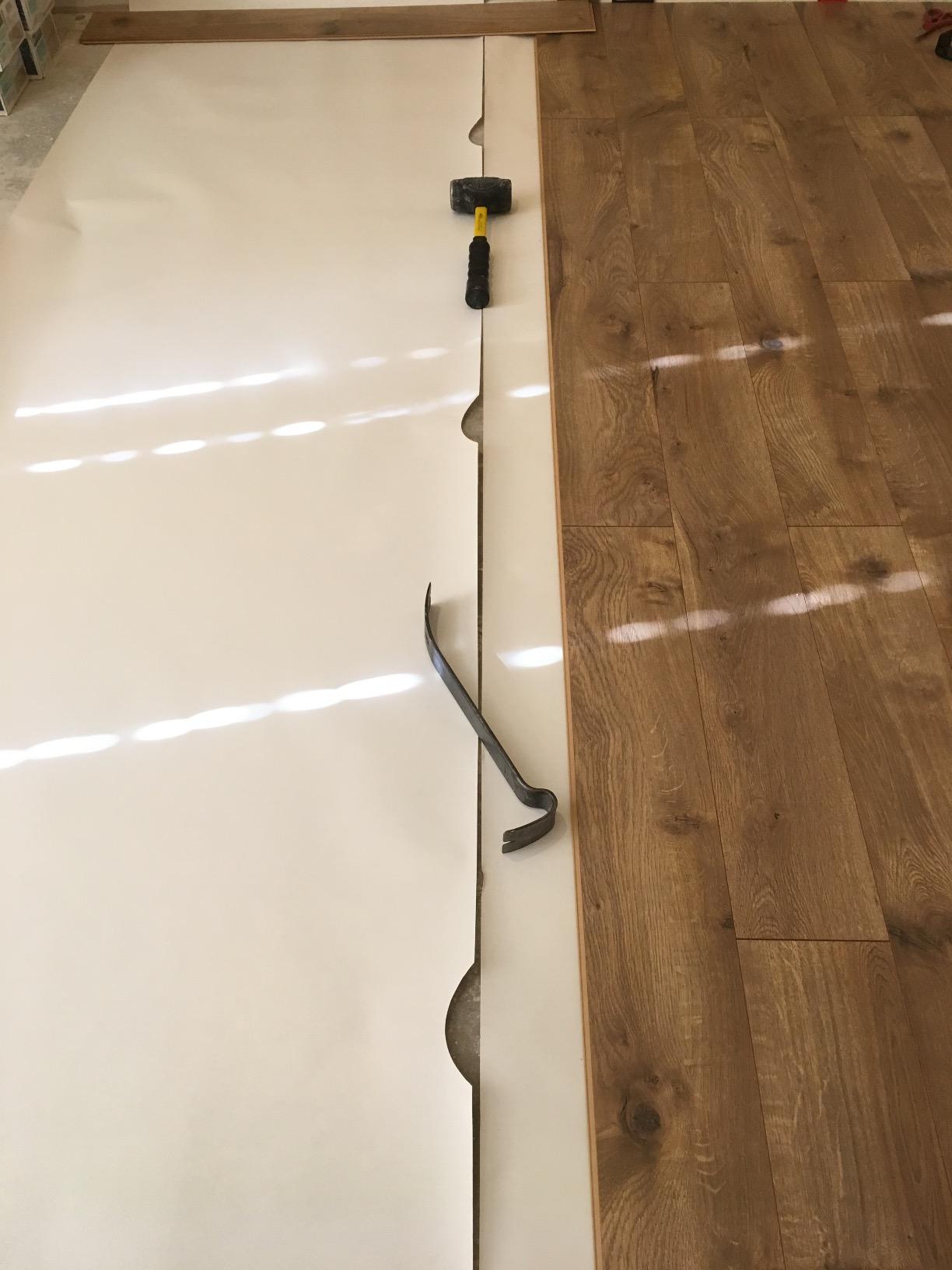ROBERTS 70-198 Silicone Moisture Barrier Underlayment for Solid & Engineered Wood Floors & LVP - 31.5 in. x 76.25 ft. x 6 mil - 200 sq. ft. Coverage customer photo 2