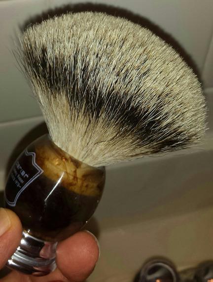 Parker 100% Silvertip Badger Shaving Brush – Faux Horn Handle customer photo 2
